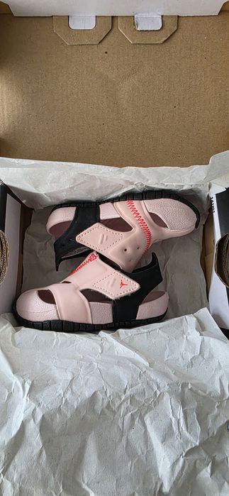 Сандалики на nike Jordan