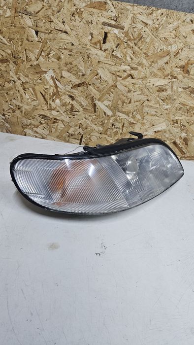 Фара toyota aristo