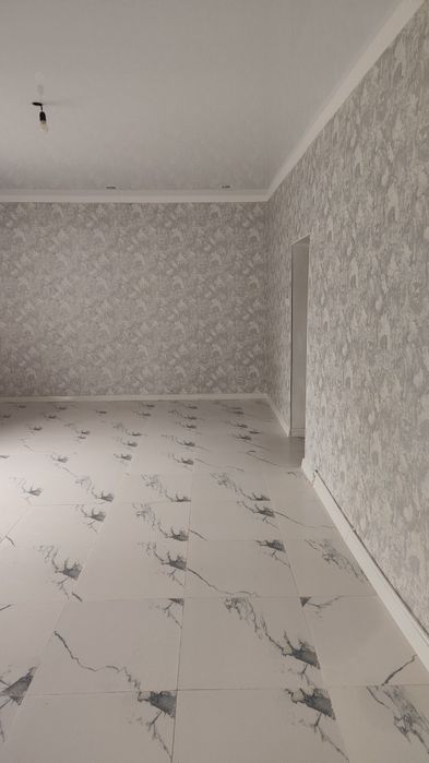 Поклейка обоев ремонт покраска