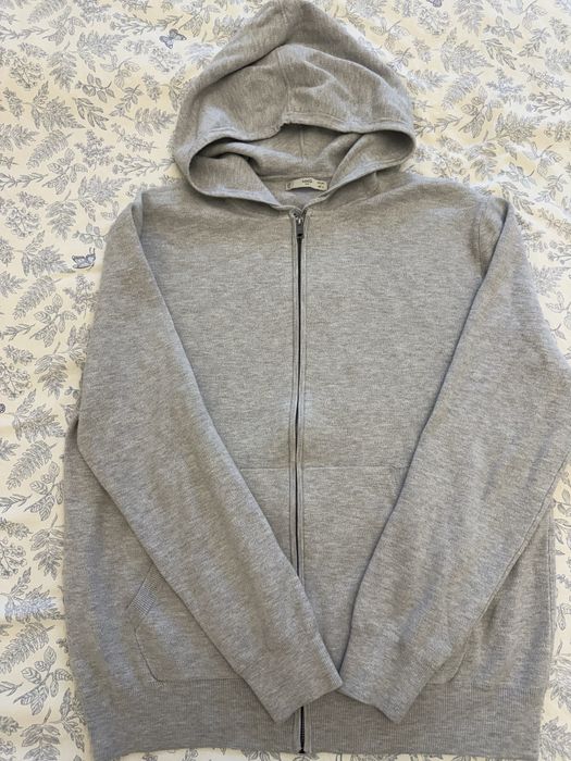 Продам мужские кофты Mango
