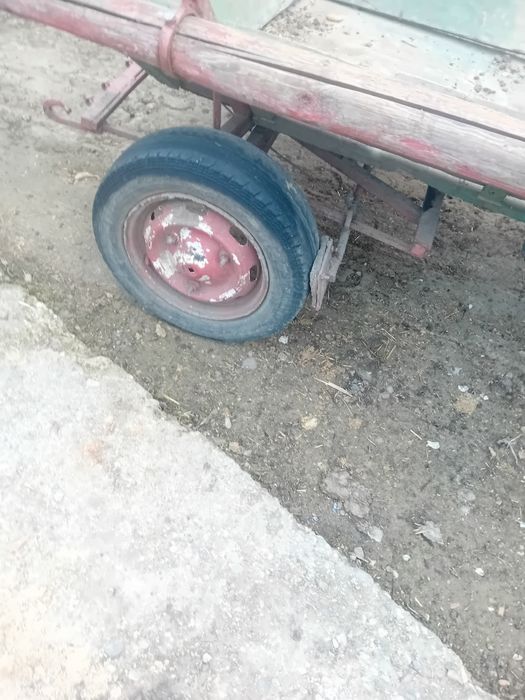 De vanzare caruta joasa și ușoară