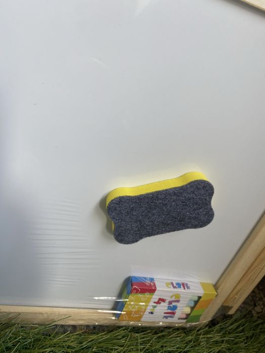 Дървена магнитна дъска със сметало, часовник и комплект букви и цифри