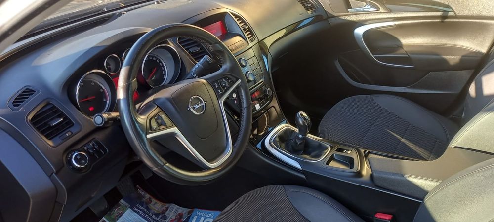 Opel insignia A .an 2011.Euro 5 A