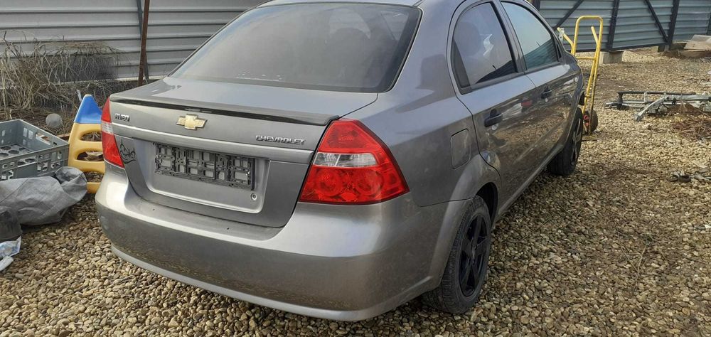 Dezmembrez Chevrolet Aveo 1.4 benzina