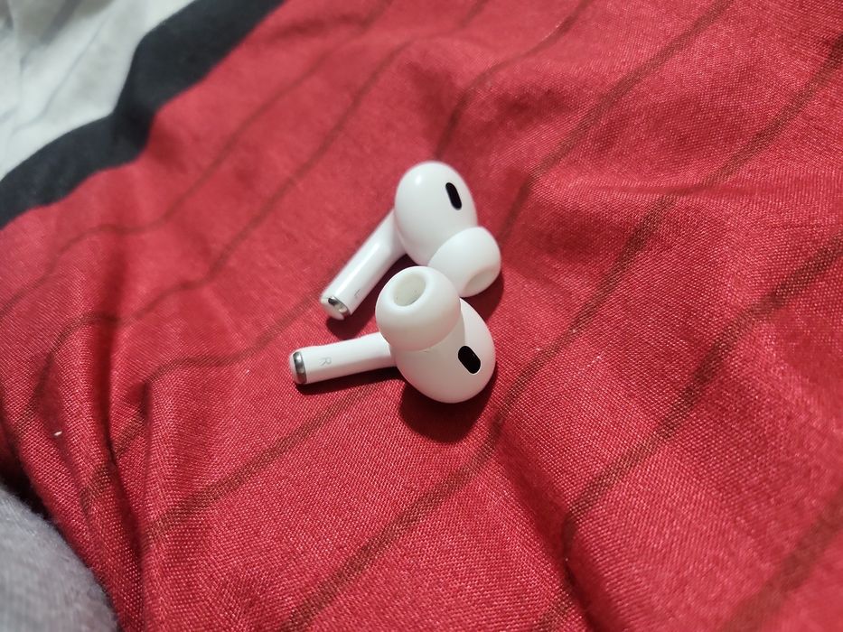 Наушники Airpods