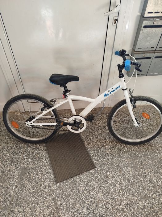 Детско.   колело