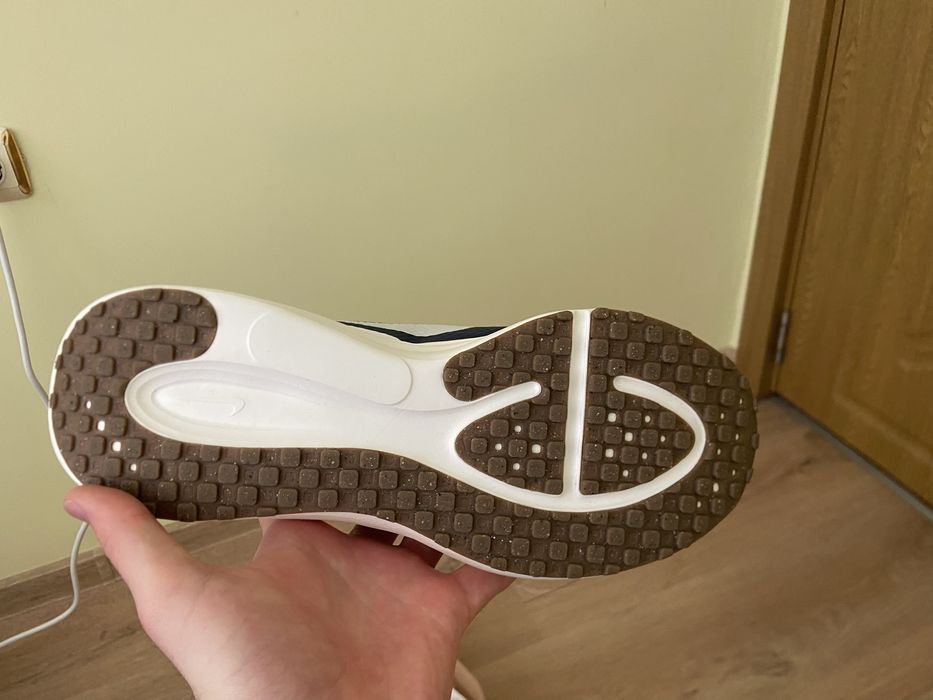 Спортни маратонки Nike Revolution 8. Чисто нови!
