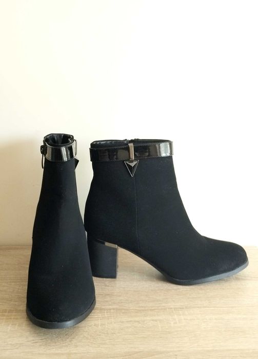 НОВИ Черни дамски боти 39номер