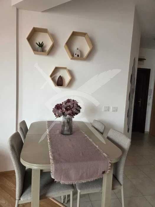 Дава се под наем Тристаен апартамент в Пловдив, Тракия - 92 кв.м за 598.23 € - Снимка #1