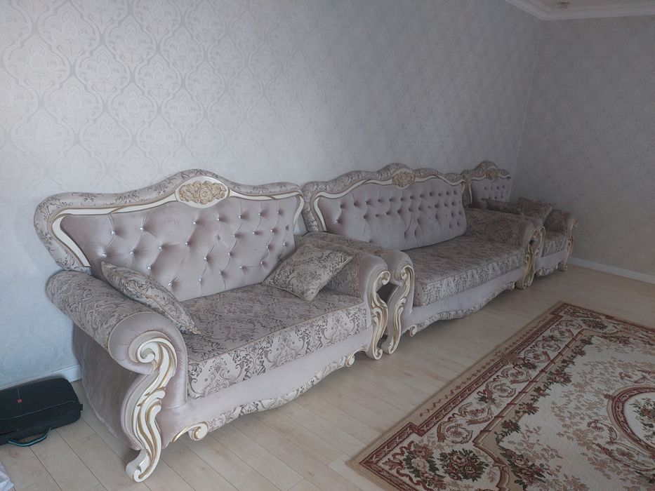 Продаётся диван комплект