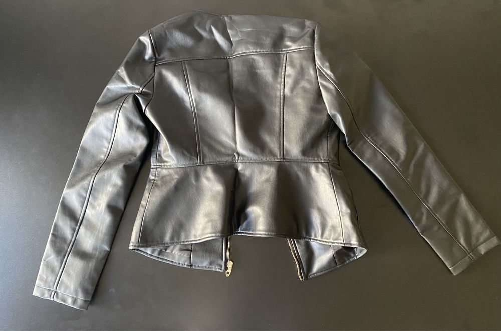 Дамско черно кожено яке Zara