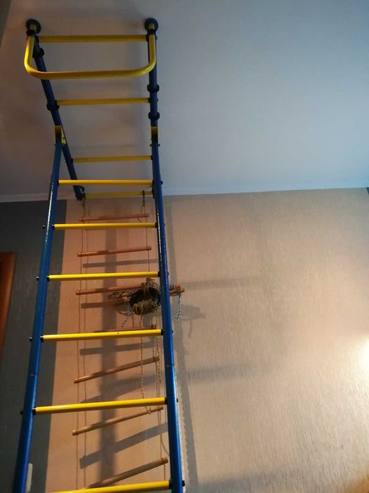 Стенка гимнастическая шведская, металлическая, б/у 1 год