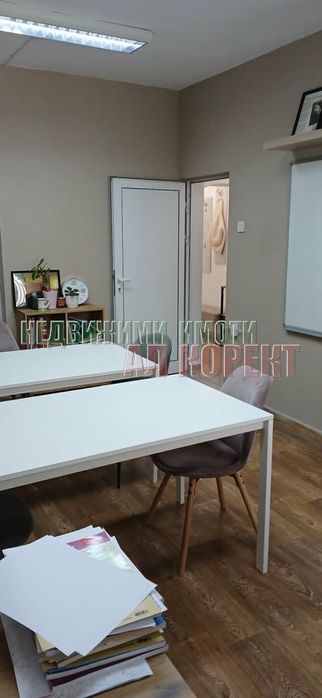 Офис в Варна-Нептун площ 82 цена 400евро