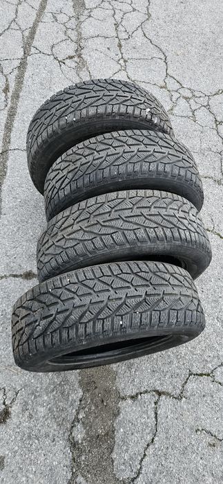 225/60/17 зимни гуми