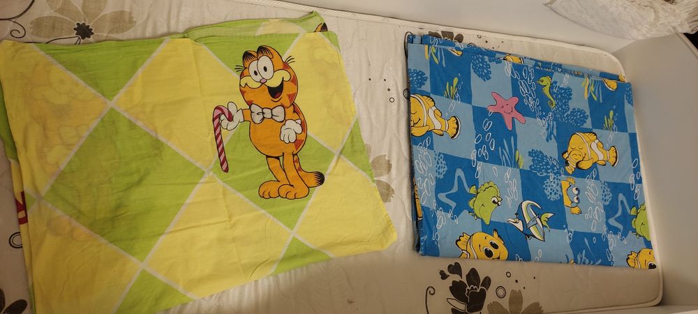 Продам детский матрас+постельное