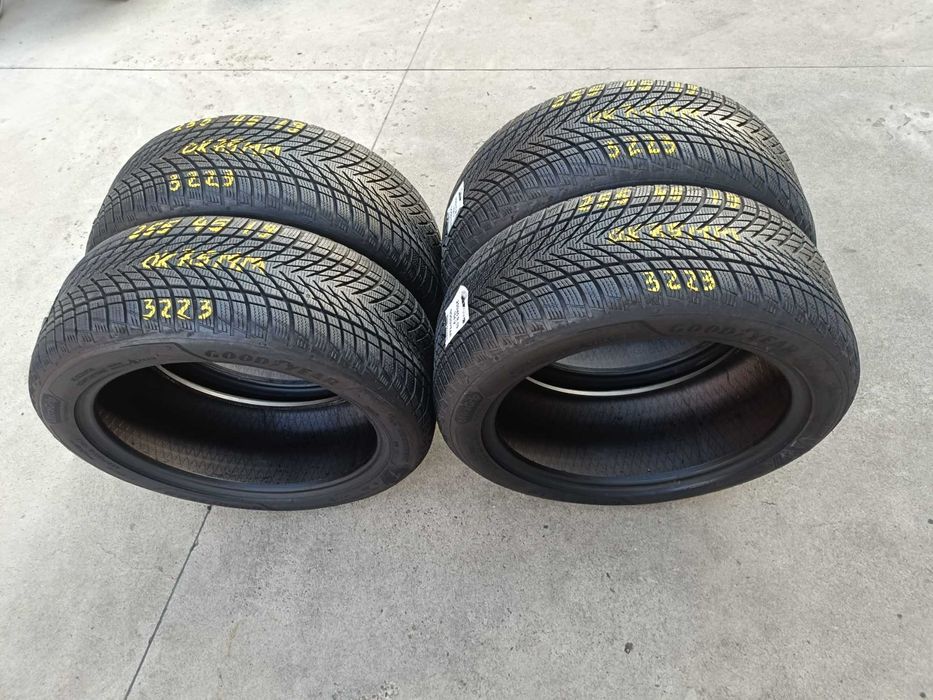 Set 4 anvelope iarna 255 45 19 Goodyear UltraGrip Performance 3 cu 7,5 mm dot 3223