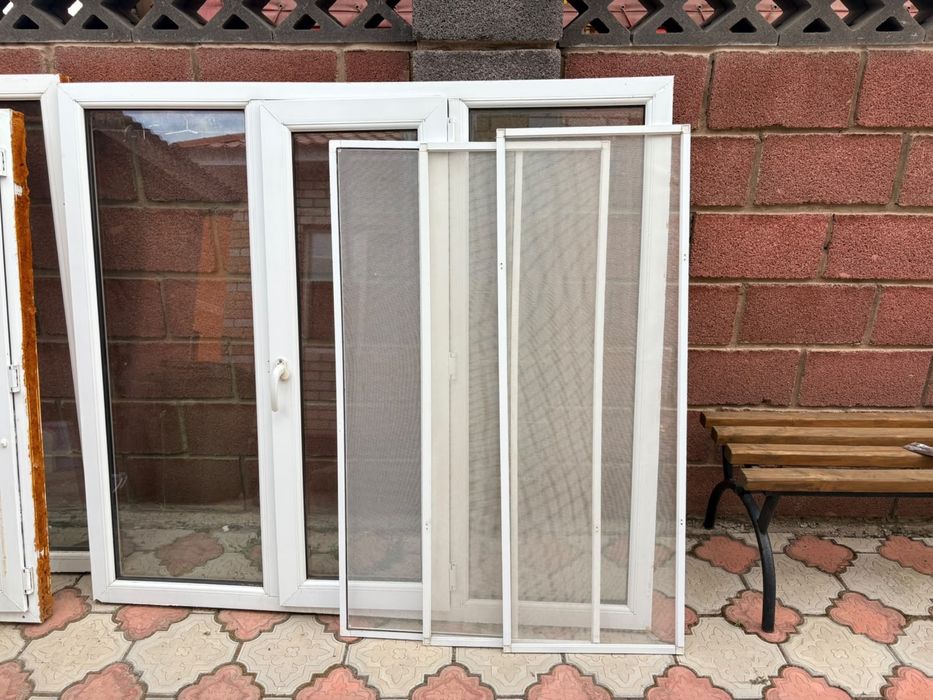 Продам пластиковые окна 3шт