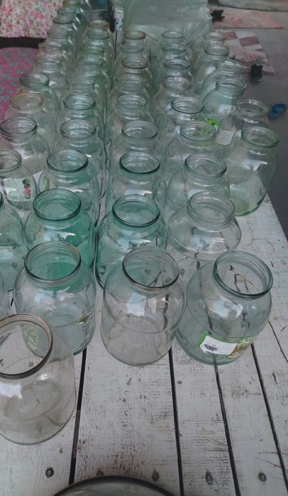 Продам Банки в Карабулаке