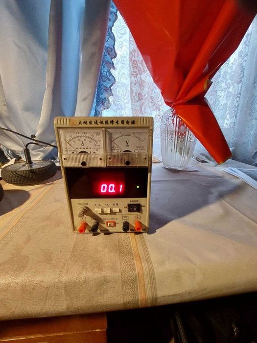 продам лабораторный источник питания