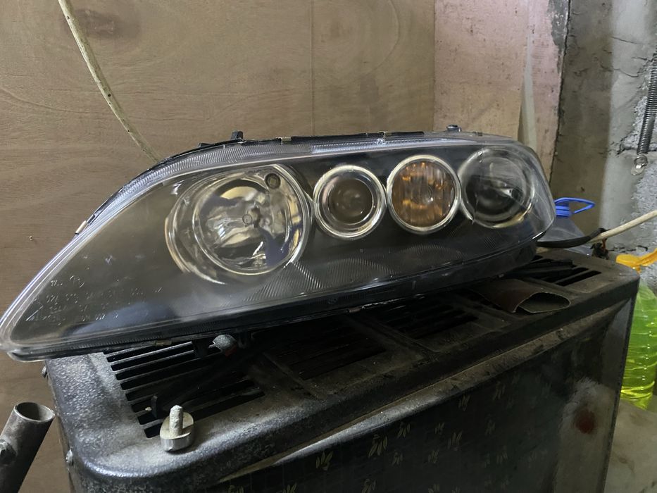 Продам фару мазда 6