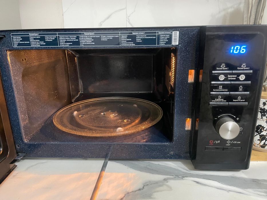 Микроволновка почти новый
