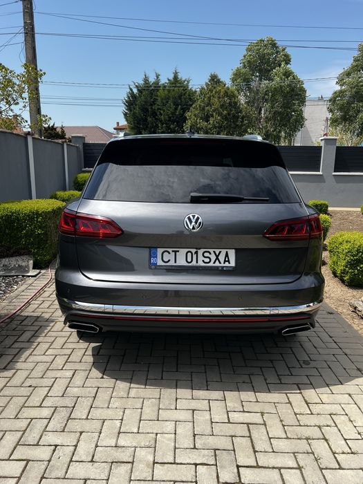 Vând VW Touareg 10/2019