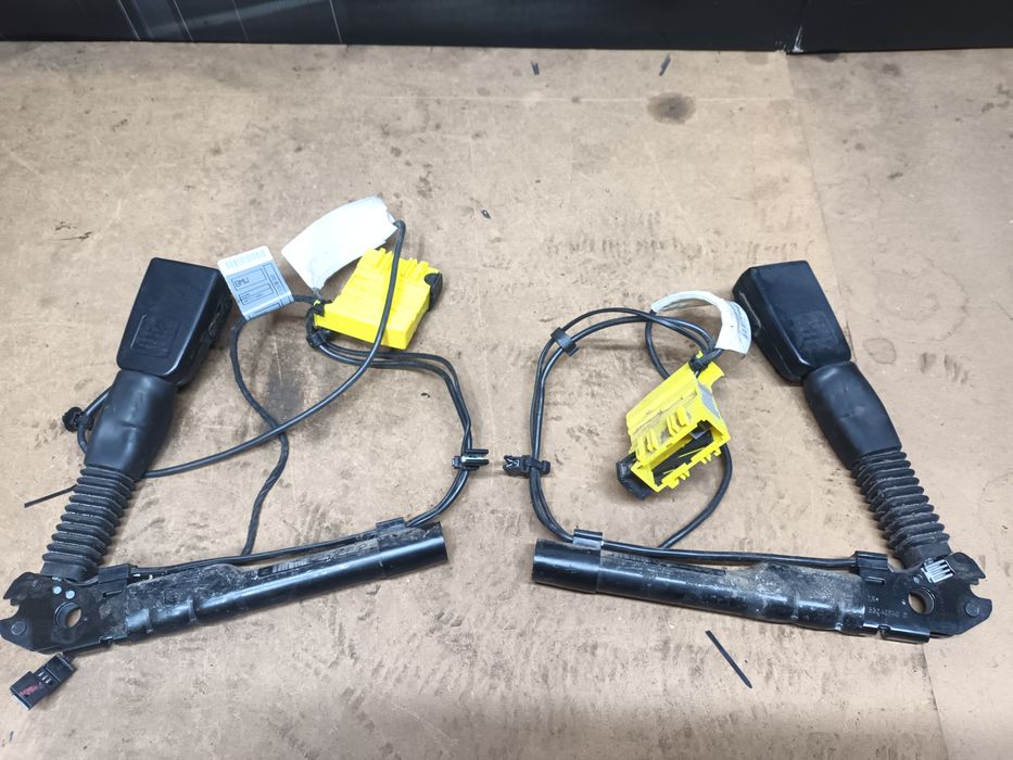 Capsa teaca centura scaun bmw e90 e91