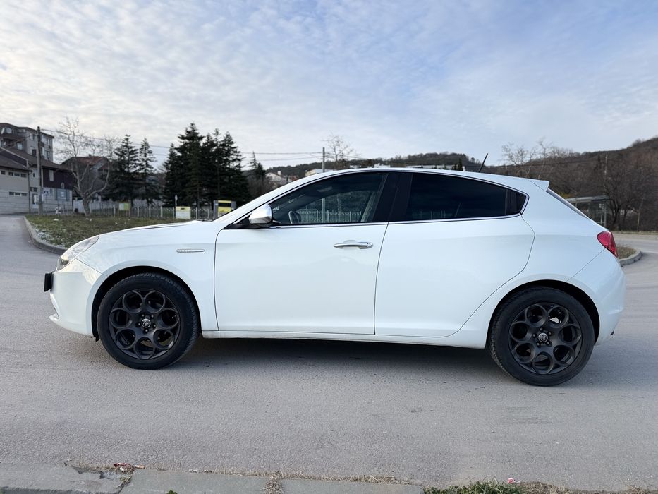 Alfa Romeo Giulietta 1.6 JTDM-2 105Hp 2013г 228000км Климатроник Euro5