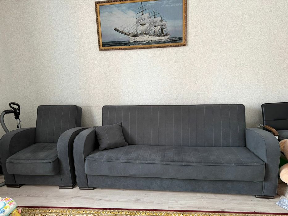 Продаю диван и кресло