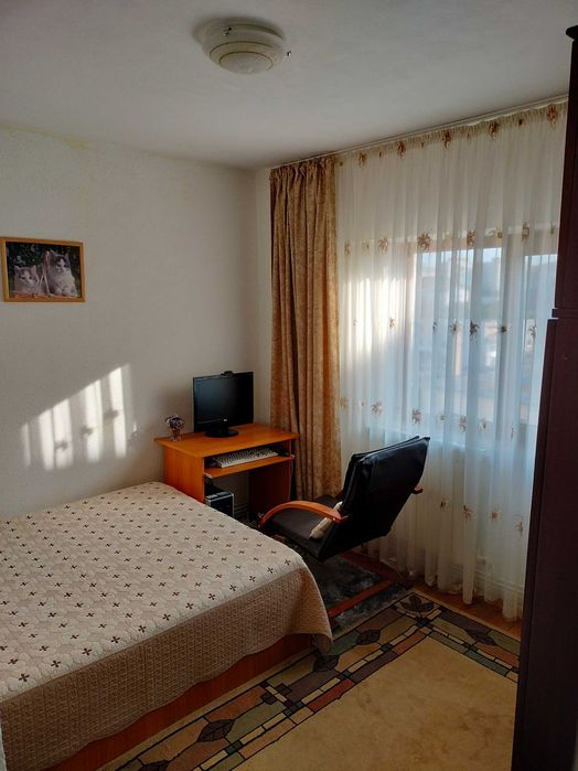 Apartament 3 camere, B-dul M. Eminescu, nr. 8, Carrefour