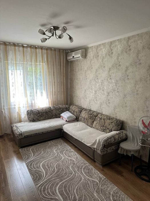 1в2/2/5 Авиасозлар 1, балкон 3на3,не торец