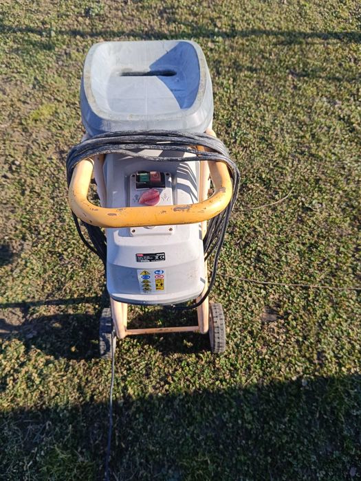 Tocator crengi Ryobi RSH2455