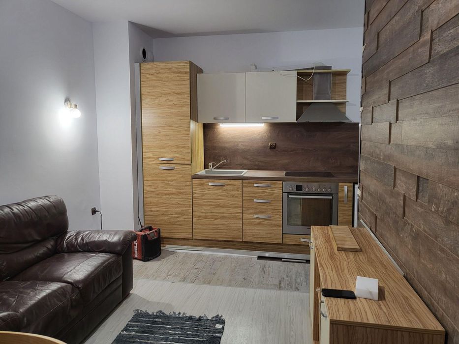 Дава се под наем Тристаен апартамент в Варна, Аспарухово - 70 кв.м за 448.8 € - Снимка #1