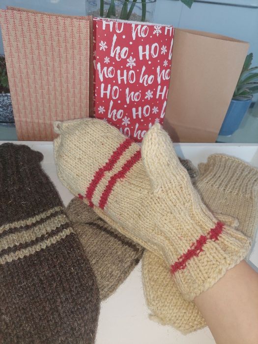НОВИ Ръчно плетени вълнени ръкавици на СТРАХОТНА ЦЕНА