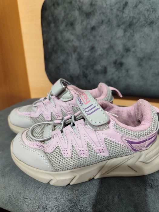 Продам кроссовки