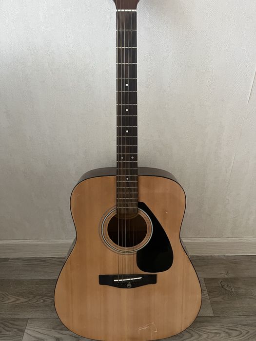 Продаю гитару Yamaha F310