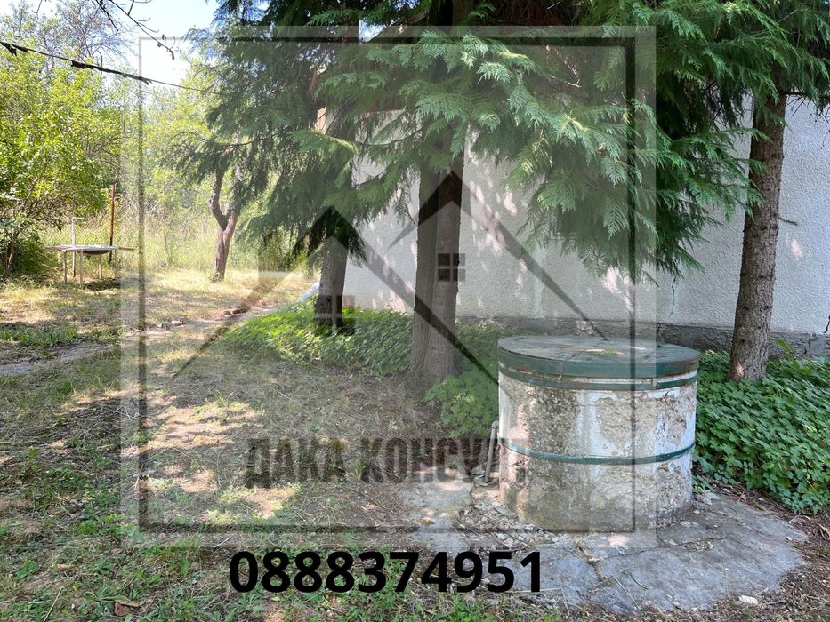 Продавам къща в с. Жедна