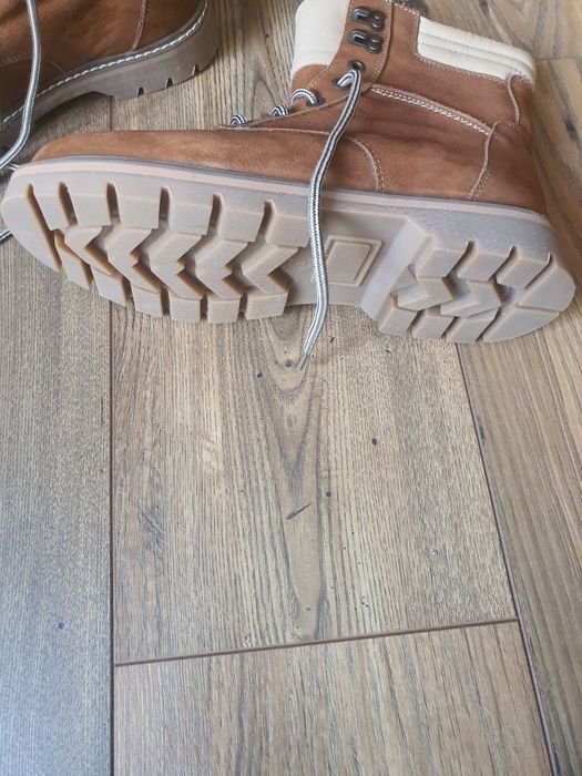 Bocanci piele , noi , Marelbo