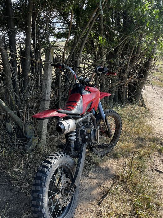 Vand cross kxd de 125cc (CITITI DESCRIEREA)