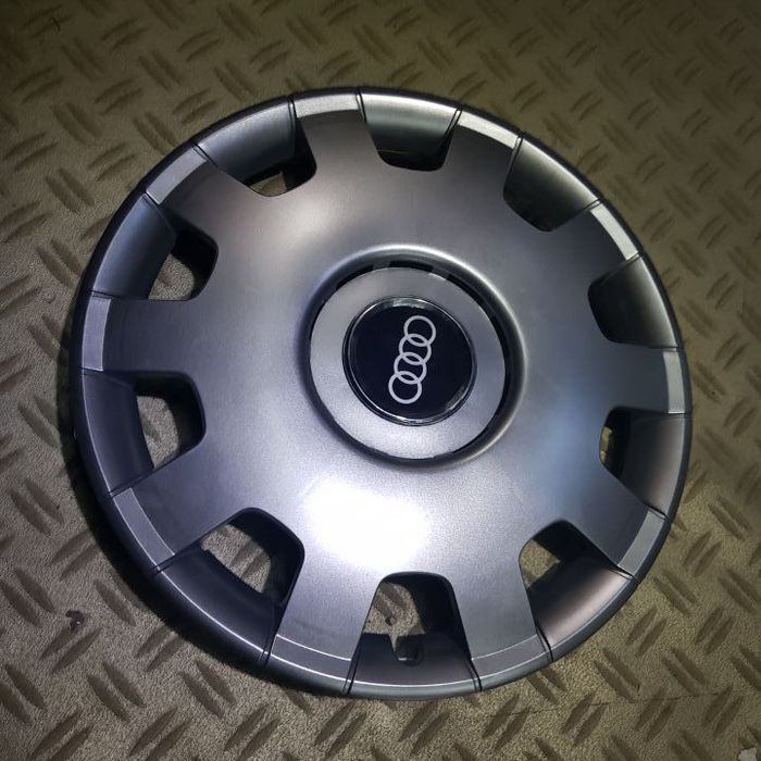 capace roti audi r14  la set de 4 buc ,capace janata aliaj