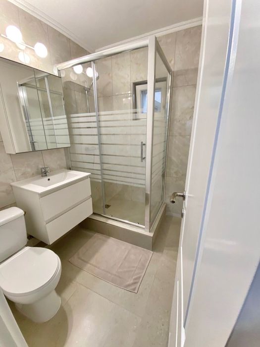 Apartament 3 camere – zonă centrală, renovat recent, complet mobilat