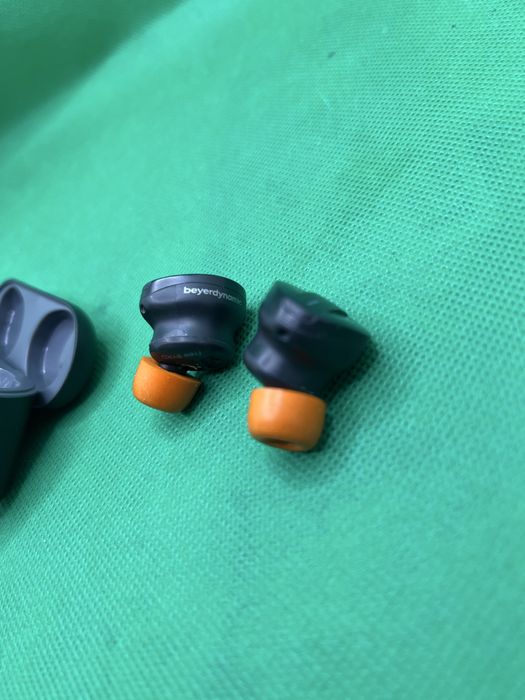 Casti BeyerDynamic Free BYRD•Amanet Lazar Crangasi•53056