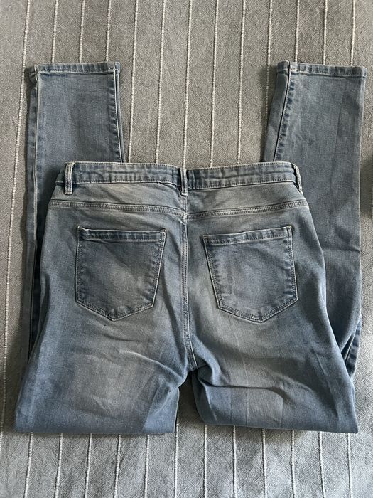 Два чифта френски еластични дънки Л