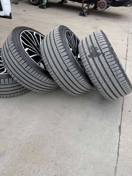 AUDI SQ7 АУДИ Джанти  Гуми 285/35/22