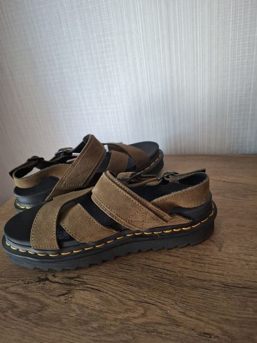 Dr. Martens дамски сандали 39 номер.