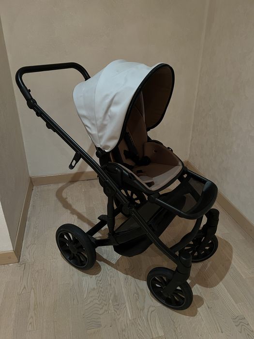 Продам коляску Anex M
