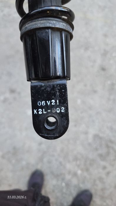 SHOWA  задни амортесьори