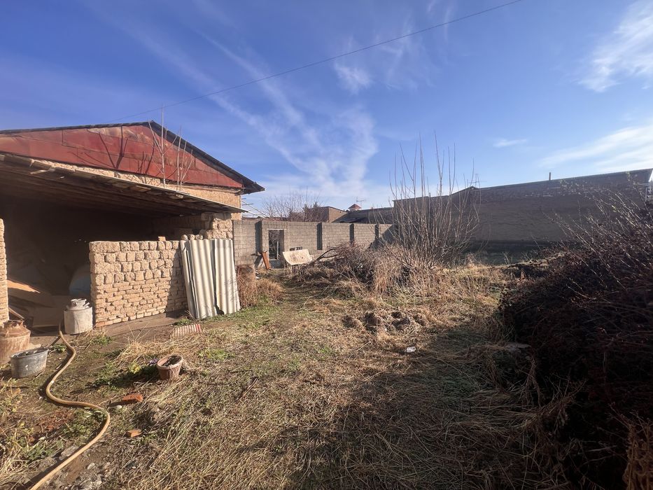 Samarqand shaharda motrid aravasozi hududida yer uchastkasi sotiladi