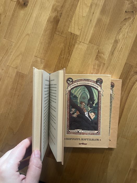 O serie de evenimente  nefericite - Lemony Snicket