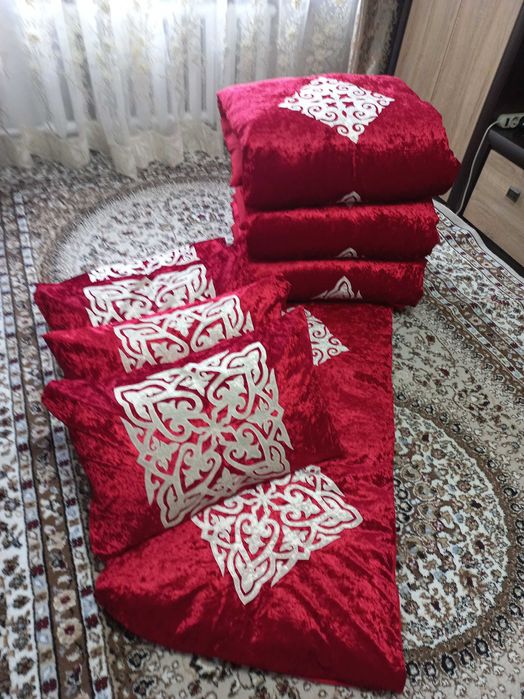 Продам  национальные корпе